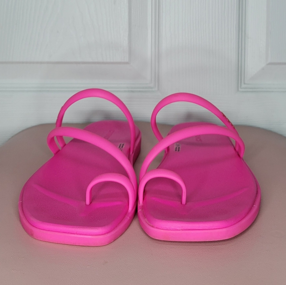 CROCS Women's Miami Toe Loop Sandals - Picture 2 of 3